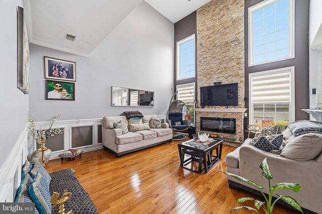 31 BELMONT DR, Robbinsville, NJ 08691
