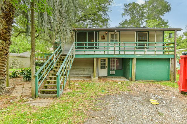 107 Donna Lane, Bacliff, TX 77518