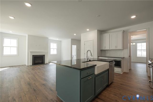 5720 Chaucer Dr, Providence Forge, VA 23140
