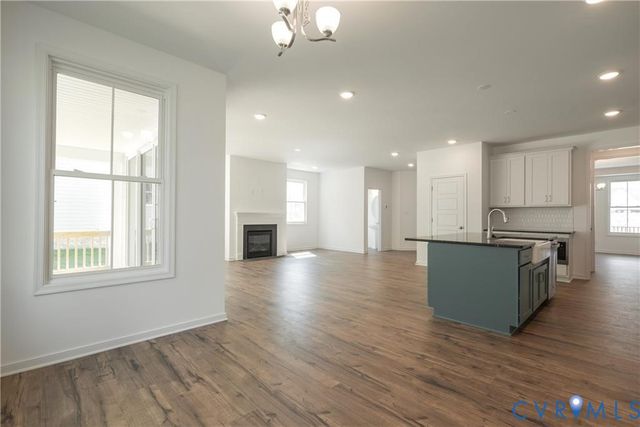 5720 Chaucer Dr, Providence Forge, VA 23140