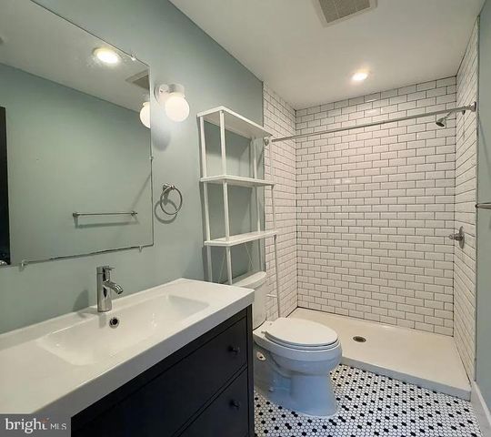 1514 W MOUNT ROYAL AVE, Baltimore, MD 21217