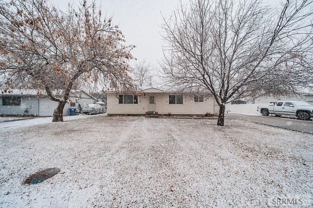 3925 E 109 N, Ucon, ID 83454