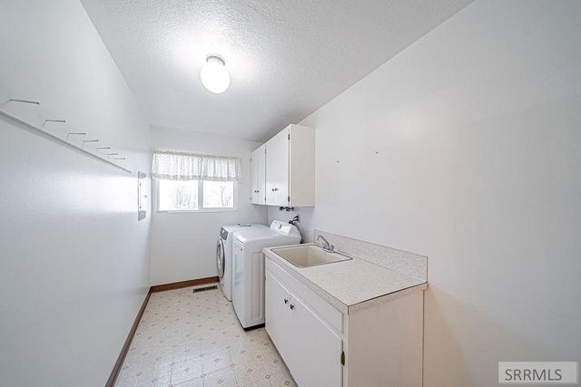 3925 E 109 N, Ucon, ID 83454