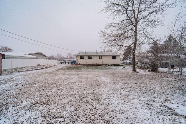 3925 E 109 N, Ucon, ID 83454