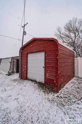 3925 E 109 N, Ucon, ID 83454