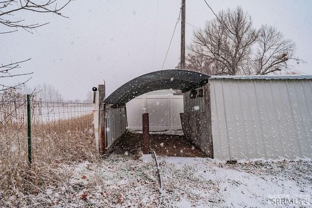 3925 E 109 N, Ucon, ID 83454