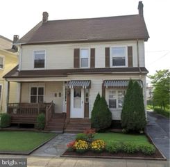 116 S FRANKLIN ST, Red Lion, PA 17356