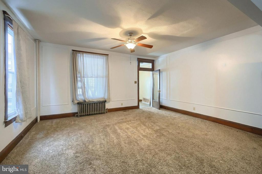 Image 18 of property listing at 116 S FRANKLIN ST, Red Lion, PA 17356