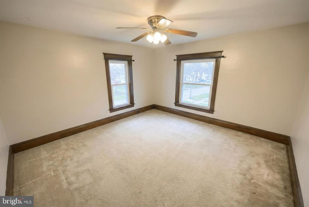 Image 21 of property listing at 116 S FRANKLIN ST, Red Lion, PA 17356