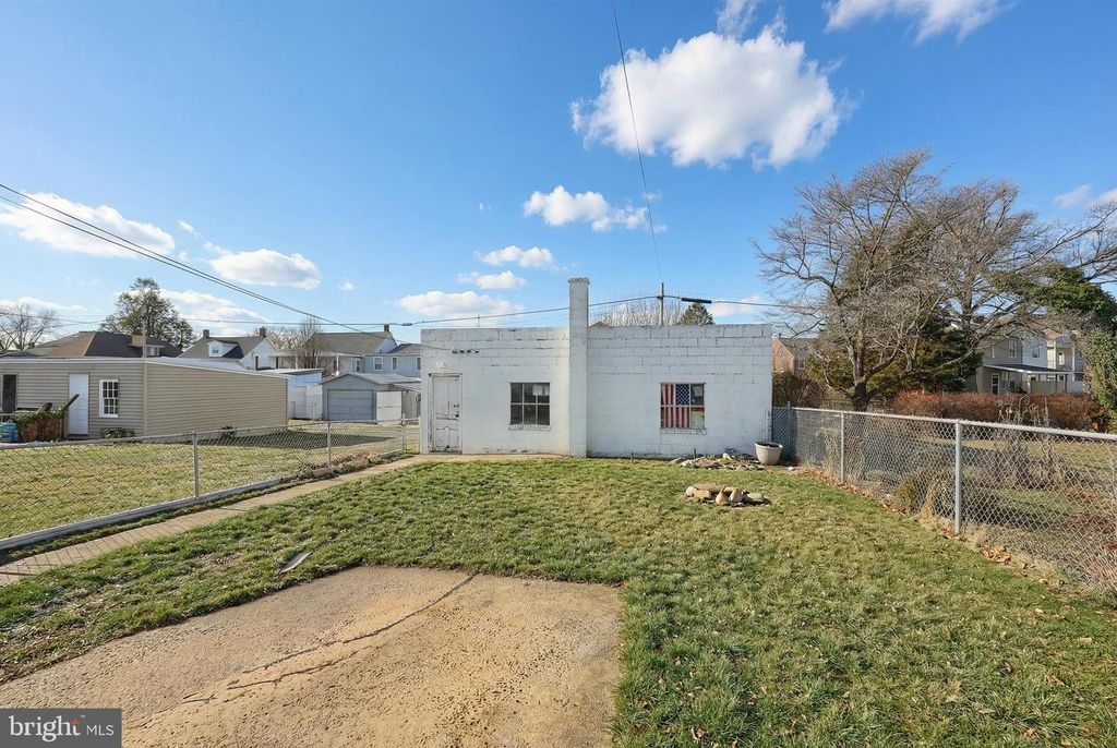 Image 28 of property listing at 116 S FRANKLIN ST, Red Lion, PA 17356