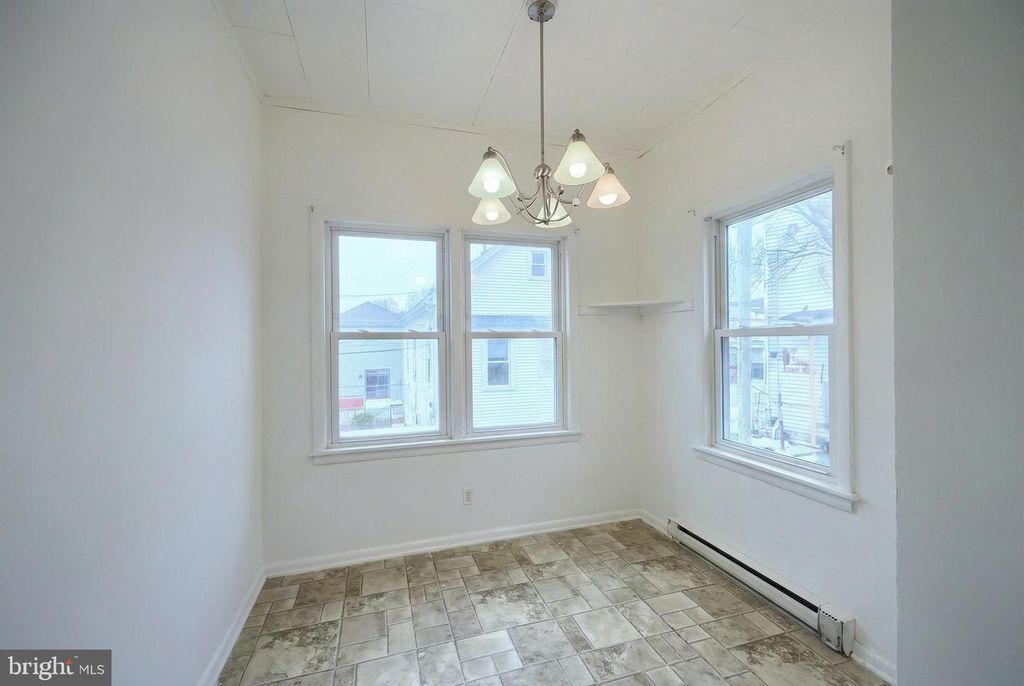 Image 4 of property listing at 116 S FRANKLIN ST, Red Lion, PA 17356