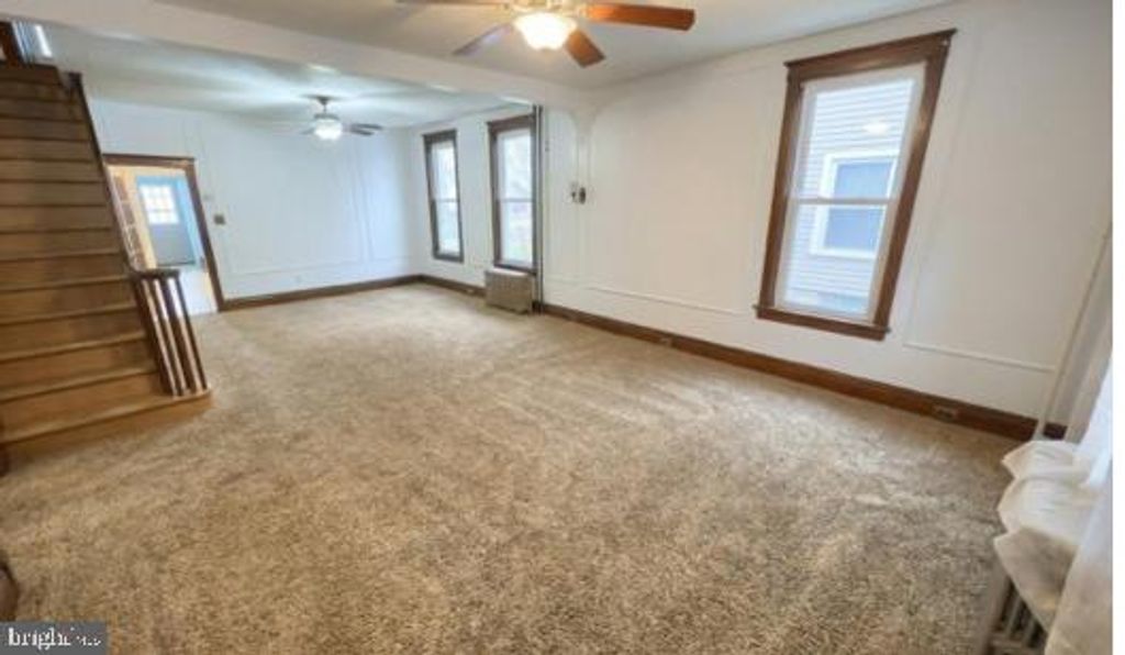 Image 6 of property listing at 116 S FRANKLIN ST, Red Lion, PA 17356