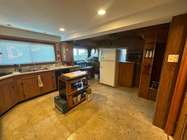 134 Atlantic Ave, Revere, MA 02151