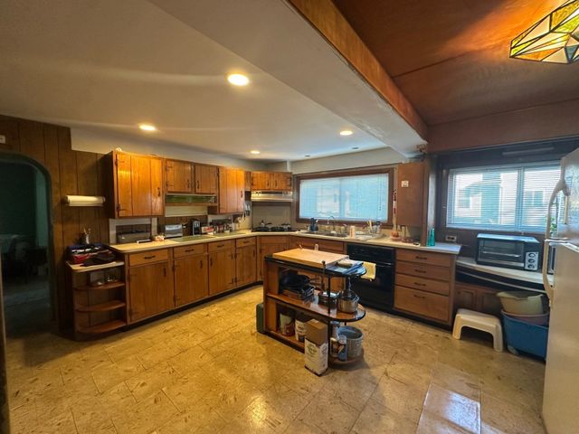 134 Atlantic Ave, Revere, MA 02151