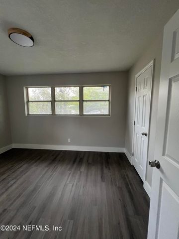2535 ROGERO Road, Jacksonville, FL 32211