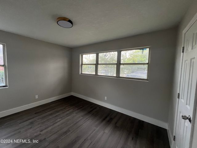 2535 ROGERO Road, Jacksonville, FL 32211
