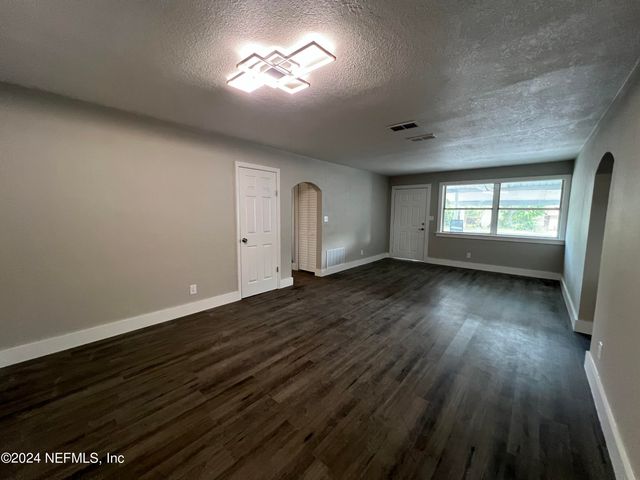 2535 ROGERO Road, Jacksonville, FL 32211