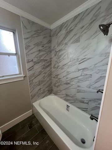 2535 ROGERO Road, Jacksonville, FL 32211