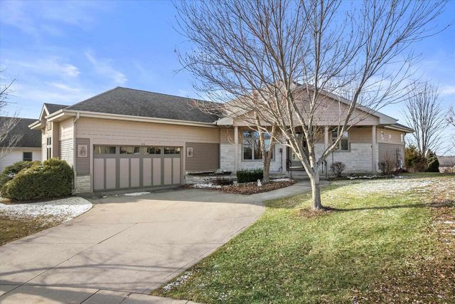 216 Steeple Court, Johnson Creek, WI 53038