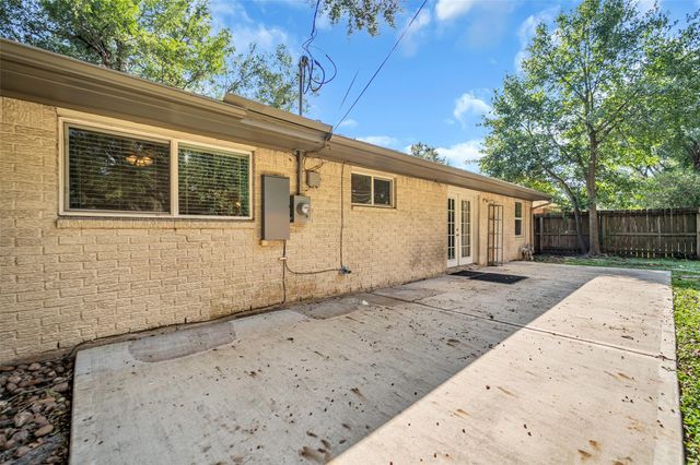 7422 Jackwood Street, Houston, TX 77074