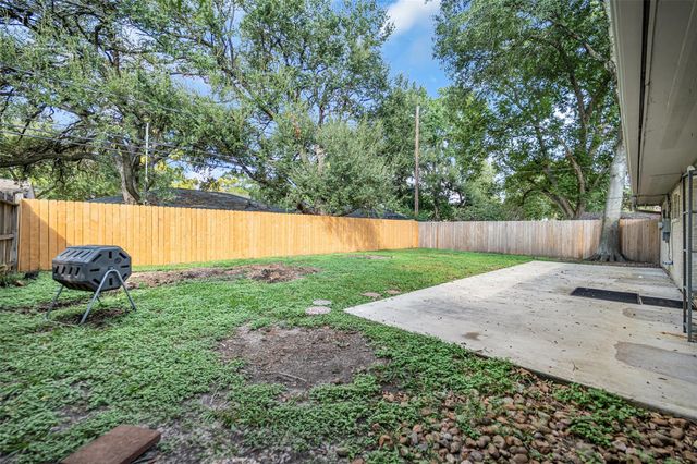 7422 Jackwood Street, Houston, TX 77074