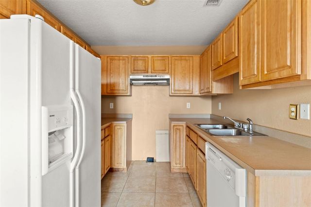 842 S HENDRY AVENUE, Fort Meade, FL 33841