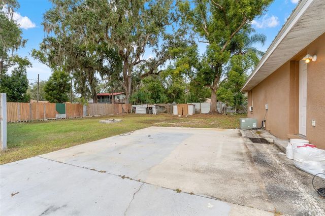 842 S HENDRY AVENUE, Fort Meade, FL 33841