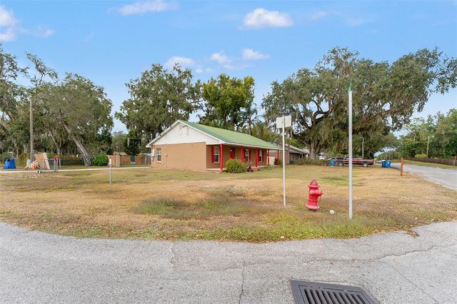 842 S HENDRY AVENUE, Fort Meade, FL 33841