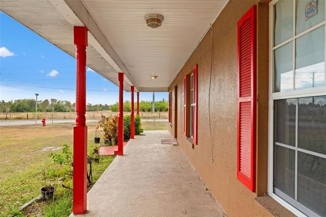 842 S HENDRY AVENUE, Fort Meade, FL 33841