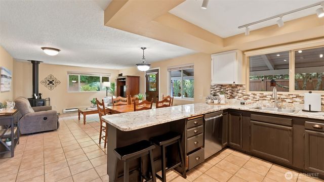 17630 86th Avenue NE, Bothell, WA 98011