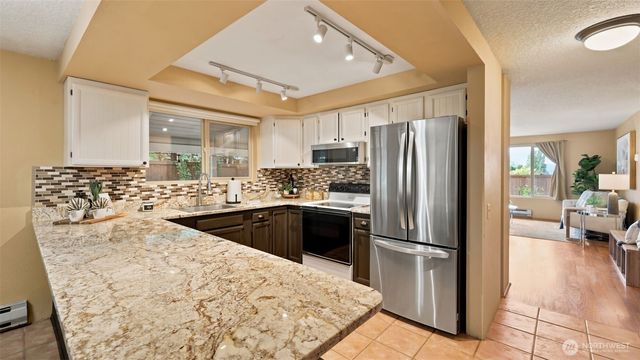 17630 86th Avenue NE, Bothell, WA 98011