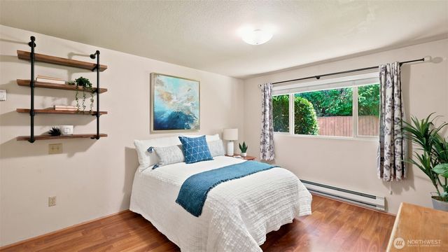 17630 86th Avenue NE, Bothell, WA 98011