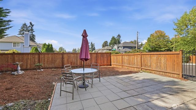 17630 86th Avenue NE, Bothell, WA 98011