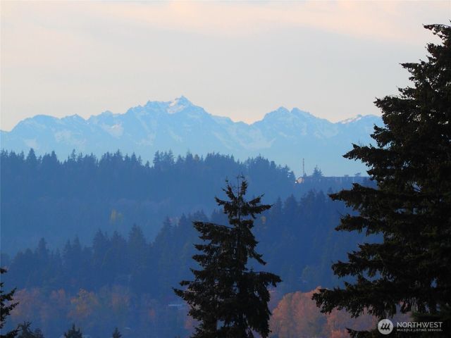 17630 86th Avenue NE, Bothell, WA 98011