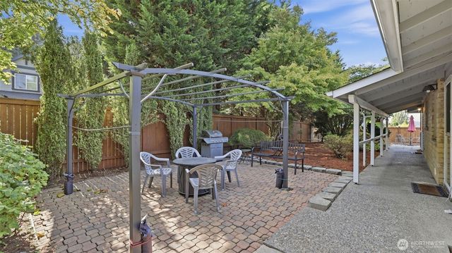 17630 86th Avenue NE, Bothell, WA 98011
