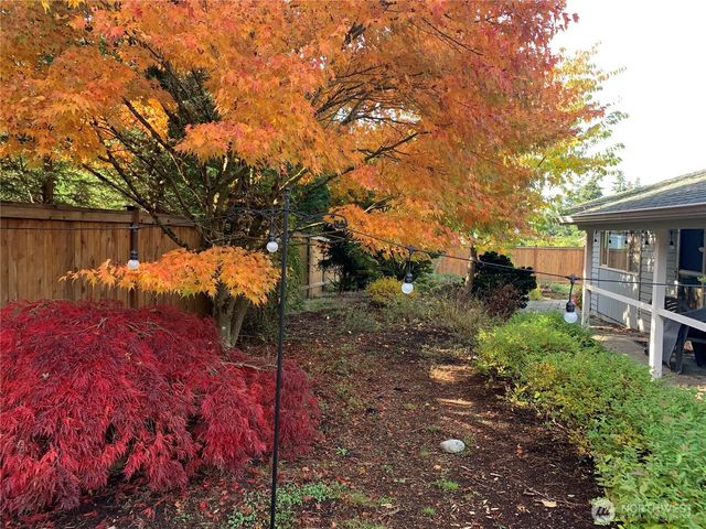 17630 86th Avenue NE, Bothell, WA 98011