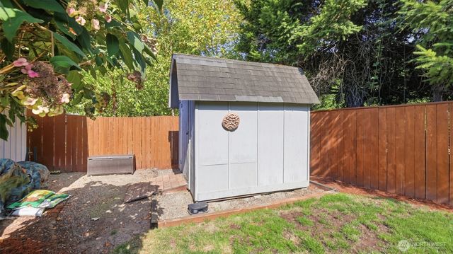 17630 86th Avenue NE, Bothell, WA 98011