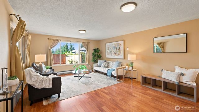 17630 86th Avenue NE, Bothell, WA 98011