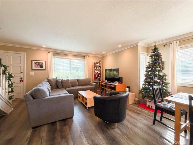 201 Green Heath, Thousand Oaks, CA 91361