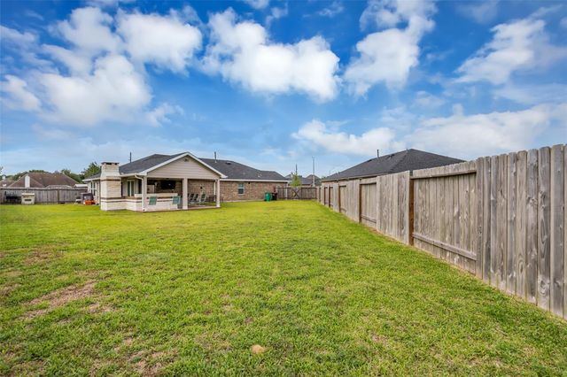 9802 Palm Royal Drive, Baytown, TX 77521