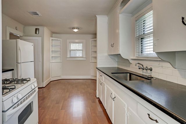 1926 W Mckinney Street, Houston, TX 77019