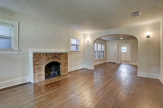 1926 W Mckinney Street, Houston, TX 77019