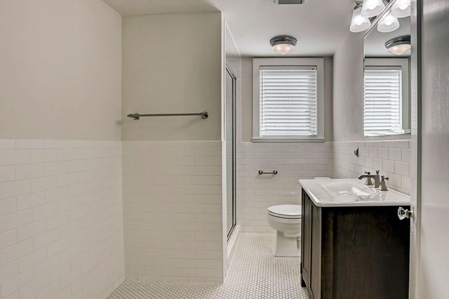 1926 W Mckinney Street, Houston, TX 77019