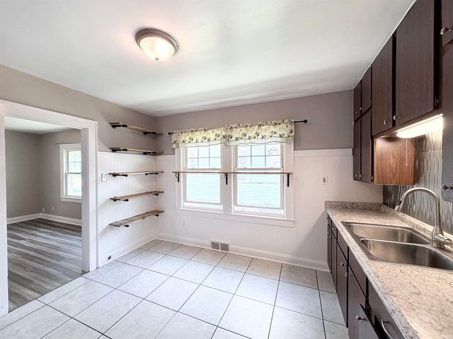 2605 Rush Street, South Bend, IN 46614