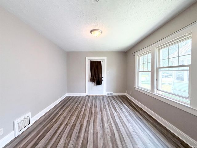 2605 Rush Street, South Bend, IN 46614
