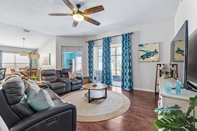 1353 Camp Ridge Ln, Middleburg, FL 32068