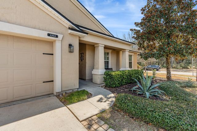 1353 Camp Ridge Ln, Middleburg, FL 32068