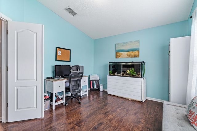 1353 Camp Ridge Ln, Middleburg, FL 32068