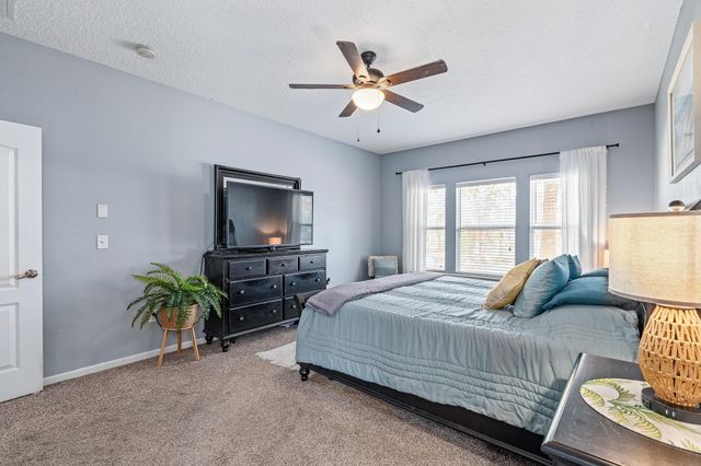 1353 Camp Ridge Ln, Middleburg, FL 32068