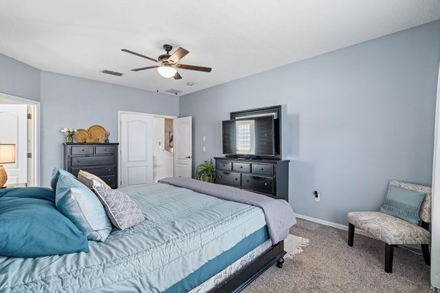 1353 Camp Ridge Ln, Middleburg, FL 32068